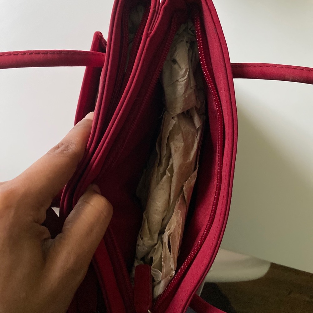 Red Purse - Picture 5 of 8